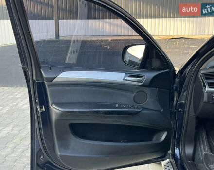 Синий БМВ Х6, объемом двигателя 3 л и пробегом 281 тыс. км за 19200 $, фото 6 на Automoto.ua