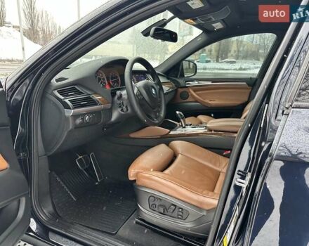 Синий БМВ Х6, объемом двигателя 3 л и пробегом 198 тыс. км за 15450 $, фото 44 на Automoto.ua