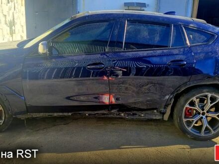 Синий БМВ Х6, объемом двигателя 5 л и пробегом 100 тыс. км за 24000 $, фото 1 на Automoto.ua
