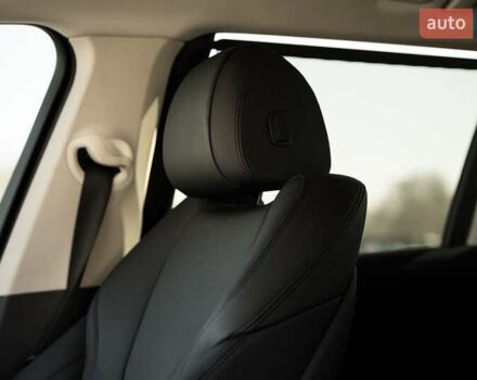 Белый БМВ X7, объемом двигателя 3 л и пробегом 49 тыс. км за 57500 $, фото 28 на Automoto.ua