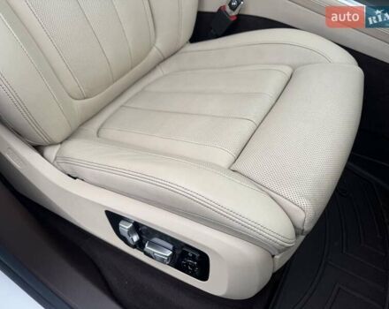 Белый БМВ X7, объемом двигателя 2.99 л и пробегом 98 тыс. км за 79000 $, фото 100 на Automoto.ua