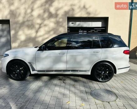 Белый БМВ X7, объемом двигателя 3 л и пробегом 67 тыс. км за 59500 $, фото 10 на Automoto.ua