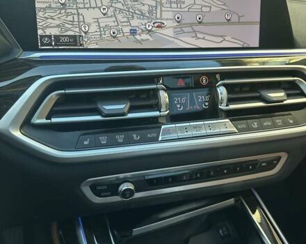 Белый БМВ X7, объемом двигателя 3 л и пробегом 67 тыс. км за 59500 $, фото 51 на Automoto.ua