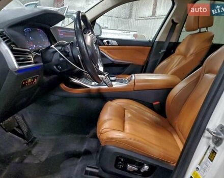 Білий БМВ X7, об'ємом двигуна 3 л та пробігом 144 тис. км за 25000 $, фото 7 на Automoto.ua