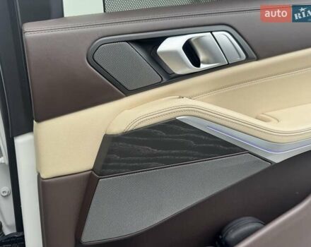 Белый БМВ X7, объемом двигателя 2.99 л и пробегом 98 тыс. км за 79000 $, фото 73 на Automoto.ua