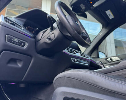 Белый БМВ X7, объемом двигателя 3 л и пробегом 75 тыс. км за 74000 $, фото 31 на Automoto.ua