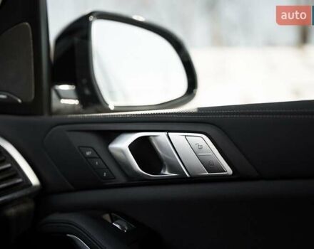 Белый БМВ X7, объемом двигателя 3 л и пробегом 49 тыс. км за 57500 $, фото 34 на Automoto.ua