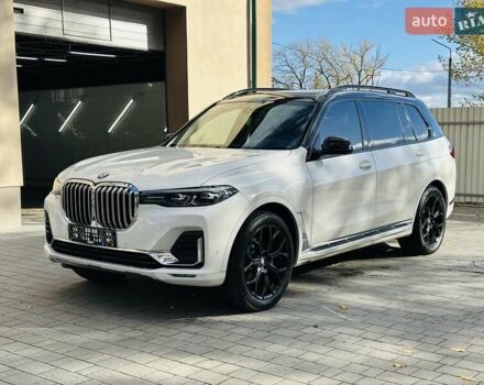 Белый БМВ X7, объемом двигателя 3 л и пробегом 67 тыс. км за 59500 $, фото 5 на Automoto.ua
