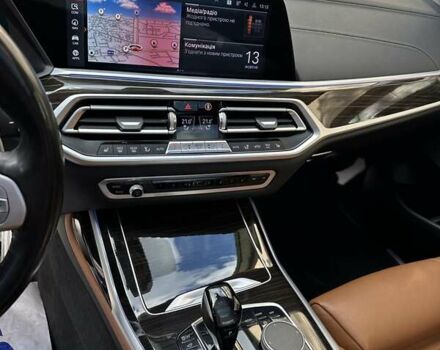 Белый БМВ X7, объемом двигателя 3 л и пробегом 67 тыс. км за 59500 $, фото 50 на Automoto.ua