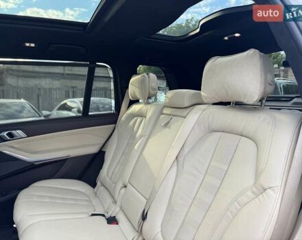 Белый БМВ X7, объемом двигателя 2.99 л и пробегом 98 тыс. км за 79900 $, фото 84 на Automoto.ua