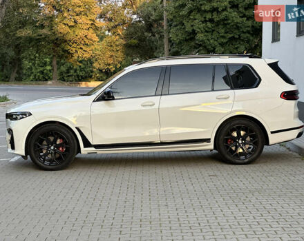 Белый БМВ X7, объемом двигателя 3 л и пробегом 125 тыс. км за 56900 $, фото 3 на Automoto.ua