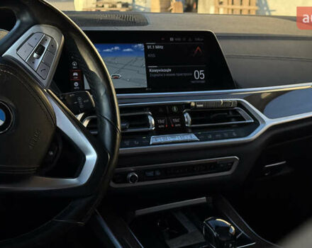 Белый БМВ X7, объемом двигателя 3 л и пробегом 126 тыс. км за 54000 $, фото 4 на Automoto.ua