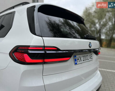 Белый БМВ X7, объемом двигателя 3 л и пробегом 130 тыс. км за 53100 $, фото 19 на Automoto.ua
