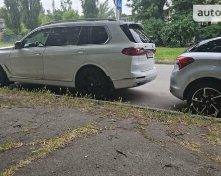 Белый БМВ X7, объемом двигателя 3 л и пробегом 138 тыс. км за 58500 $, фото 9 на Automoto.ua