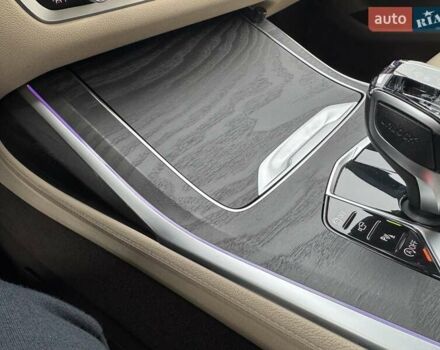 Белый БМВ X7, объемом двигателя 2.99 л и пробегом 98 тыс. км за 79000 $, фото 2 на Automoto.ua