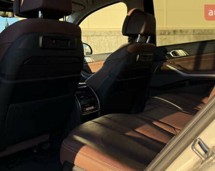 Белый БМВ X7, объемом двигателя 3 л и пробегом 126 тыс. км за 54000 $, фото 6 на Automoto.ua