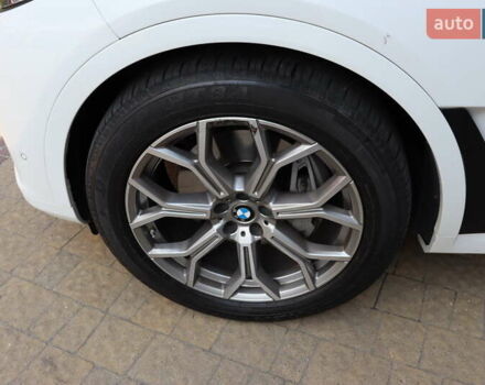 Білий БМВ X7, об'ємом двигуна 3 л та пробігом 131 тис. км за 61900 $, фото 10 на Automoto.ua