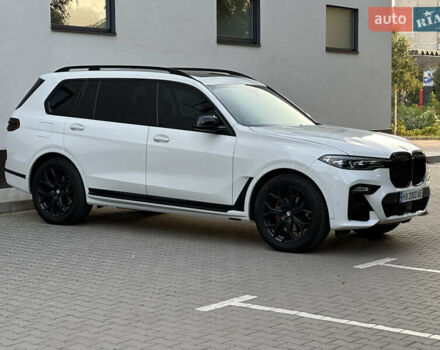 Белый БМВ X7, объемом двигателя 3 л и пробегом 125 тыс. км за 56900 $, фото 7 на Automoto.ua