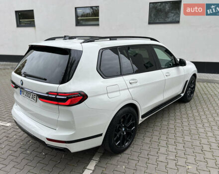 Белый БМВ X7, объемом двигателя 3 л и пробегом 130 тыс. км за 53100 $, фото 10 на Automoto.ua