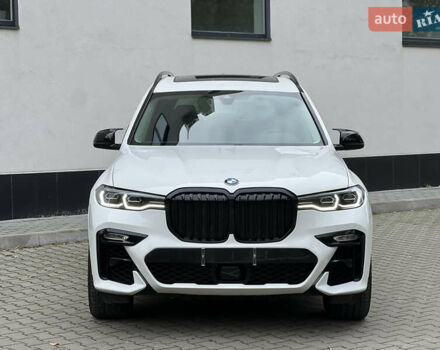 Белый БМВ X7, объемом двигателя 3 л и пробегом 130 тыс. км за 53100 $, фото 1 на Automoto.ua