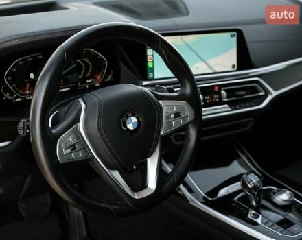 Белый БМВ X7, объемом двигателя 3 л и пробегом 49 тыс. км за 57500 $, фото 23 на Automoto.ua