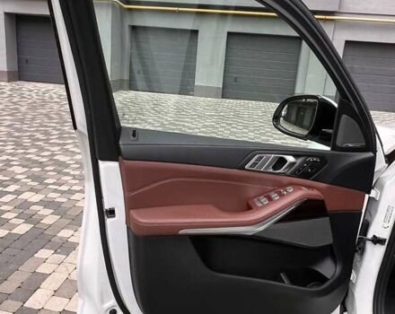 Белый БМВ X7, объемом двигателя 2.99 л и пробегом 99 тыс. км за 71999 $, фото 25 на Automoto.ua