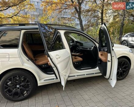 Белый БМВ X7, объемом двигателя 3 л и пробегом 67 тыс. км за 59500 $, фото 54 на Automoto.ua