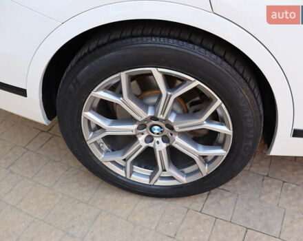 Білий БМВ X7, об'ємом двигуна 3 л та пробігом 131 тис. км за 61900 $, фото 4 на Automoto.ua