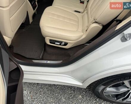 Белый БМВ X7, объемом двигателя 2.99 л и пробегом 98 тыс. км за 79000 $, фото 54 на Automoto.ua