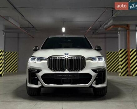 Белый БМВ X7, объемом двигателя 4.39 л и пробегом 99 тыс. км за 71900 $, фото 3 на Automoto.ua