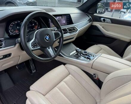 Белый БМВ X7, объемом двигателя 2.99 л и пробегом 98 тыс. км за 79900 $, фото 90 на Automoto.ua