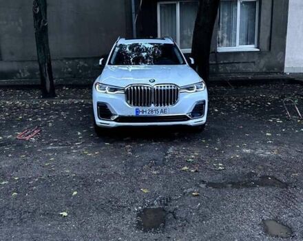 Белый БМВ X7, объемом двигателя 3 л и пробегом 156 тыс. км за 58000 $, фото 2 на Automoto.ua