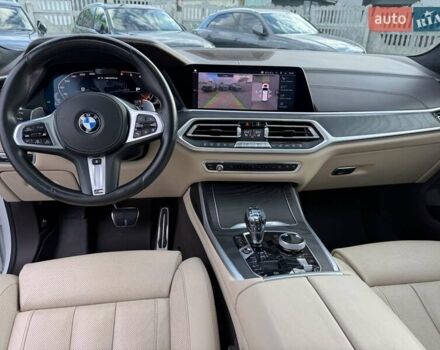 Белый БМВ X7, объемом двигателя 2.99 л и пробегом 98 тыс. км за 79900 $, фото 73 на Automoto.ua
