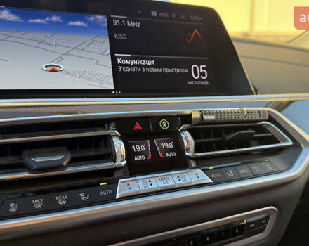 Белый БМВ X7, объемом двигателя 3 л и пробегом 126 тыс. км за 54000 $, фото 16 на Automoto.ua