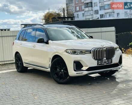 Белый БМВ X7, объемом двигателя 3 л и пробегом 67 тыс. км за 59500 $, фото 2 на Automoto.ua