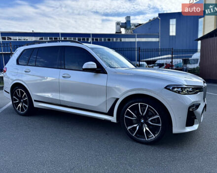 Белый БМВ X7, объемом двигателя 3 л и пробегом 75 тыс. км за 74000 $, фото 1 на Automoto.ua