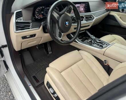 Белый БМВ X7, объемом двигателя 2.99 л и пробегом 98 тыс. км за 79000 $, фото 38 на Automoto.ua