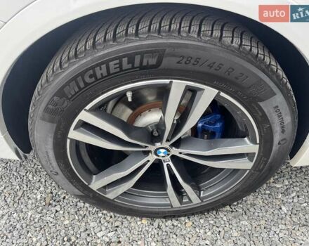 Белый БМВ X7, объемом двигателя 2.99 л и пробегом 98 тыс. км за 79000 $, фото 95 на Automoto.ua