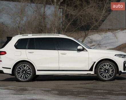 Белый БМВ X7, объемом двигателя 3 л и пробегом 49 тыс. км за 57500 $, фото 3 на Automoto.ua