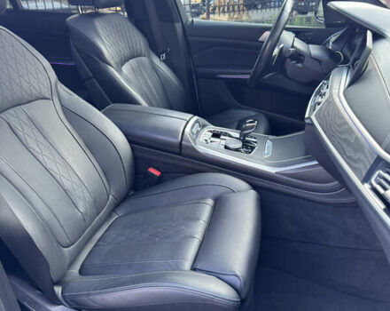 Белый БМВ X7, объемом двигателя 3 л и пробегом 75 тыс. км за 74000 $, фото 36 на Automoto.ua