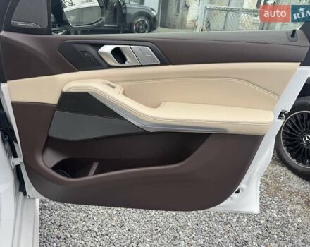 Белый БМВ X7, объемом двигателя 2.99 л и пробегом 98 тыс. км за 79000 $, фото 107 на Automoto.ua