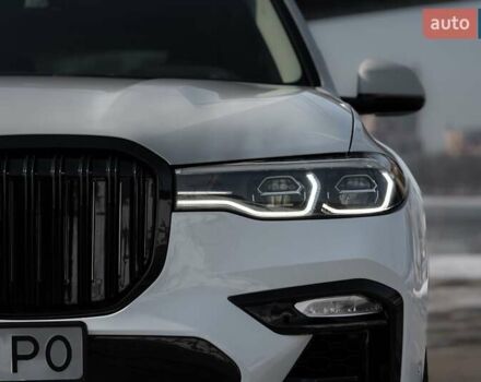 Белый БМВ X7, объемом двигателя 3 л и пробегом 49 тыс. км за 57500 $, фото 1 на Automoto.ua