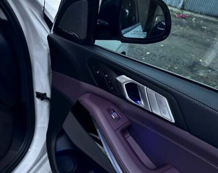 Белый БМВ X7, объемом двигателя 3 л и пробегом 156 тыс. км за 58000 $, фото 16 на Automoto.ua