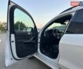 Белый БМВ X7, объемом двигателя 4.39 л и пробегом 126 тыс. км за 58500 $, фото 11 на Automoto.ua