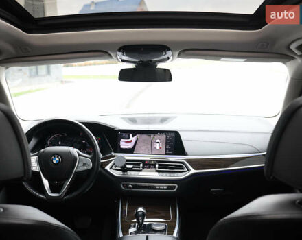 Белый БМВ X7, объемом двигателя 2.99 л и пробегом 141 тыс. км за 61000 $, фото 50 на Automoto.ua