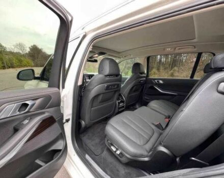 Белый БМВ X7, объемом двигателя 3 л и пробегом 23 тыс. км за 33000 $, фото 9 на Automoto.ua