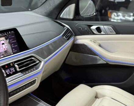 Белый БМВ X7, объемом двигателя 4.39 л и пробегом 41 тыс. км за 85500 $, фото 33 на Automoto.ua