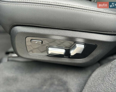 Белый БМВ X7, объемом двигателя 3 л и пробегом 154 тыс. км за 48999 $, фото 83 на Automoto.ua