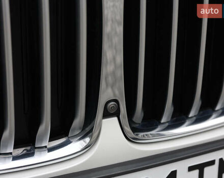 Белый БМВ X7, объемом двигателя 2.99 л и пробегом 141 тыс. км за 61000 $, фото 7 на Automoto.ua