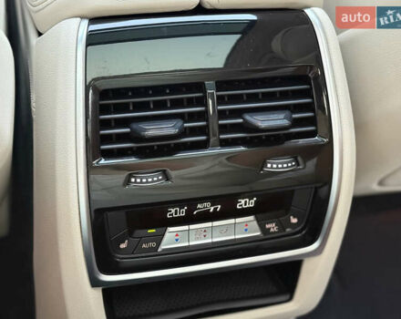 Белый БМВ X7, объемом двигателя 2.99 л и пробегом 83 тыс. км за 83000 $, фото 70 на Automoto.ua